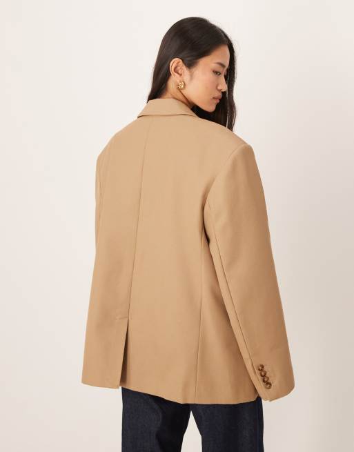 ASOS DESIGN – Kamelfärgad, figursydd kavaj i oversize och yllemix med förstärkta axlar, 4 av 4