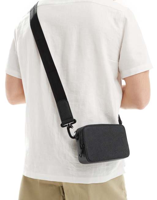 ASOS DESIGN – Kameratasche aus Kunstleder in Schwarz zum Umhängen, 3 von 4