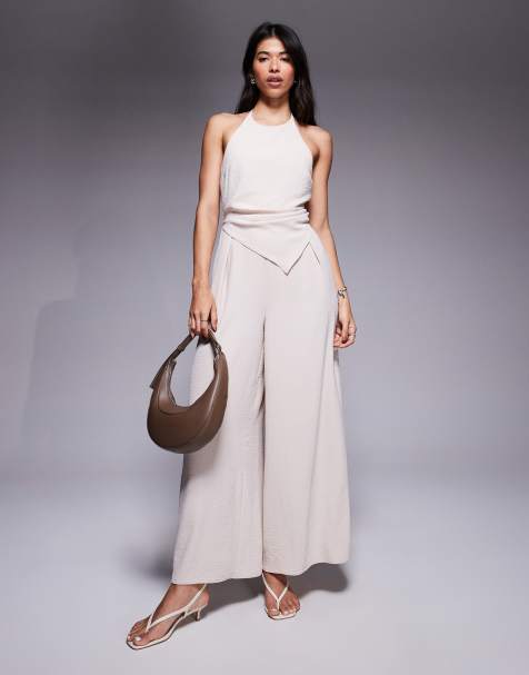 ASOS DESIGN – Kamiennobeżowy kombinezon z asymetryczną narzutką z dekoltem typu halter - view 1