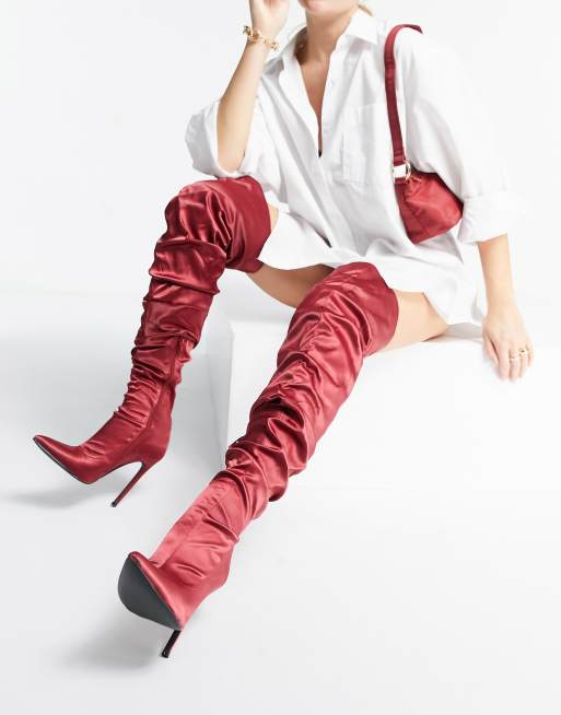 ASOS DESIGN – Kammi – Czerwone marszczone satynowe kozaki za kolano, 4 z 4
