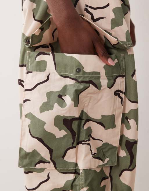ASOS DESIGN – Kamouflagemönstrade ballongbyxor i oversize med fickor, 3 av 5
