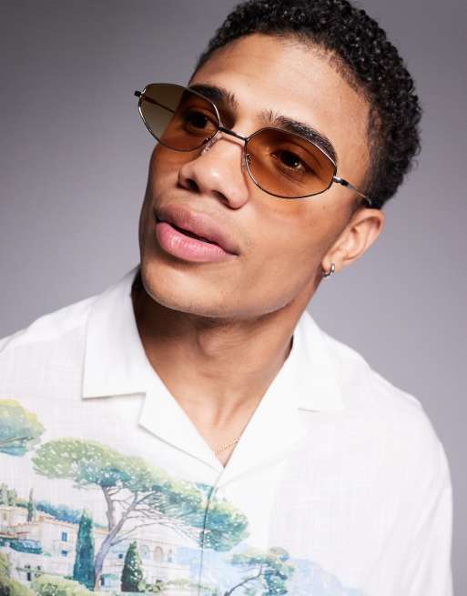 ASOS DESIGN – Kanciaste owalne okulary przeciwsłoneczne z jasnozłotymi metalowymi oprawkami i brązowymi soczewkami