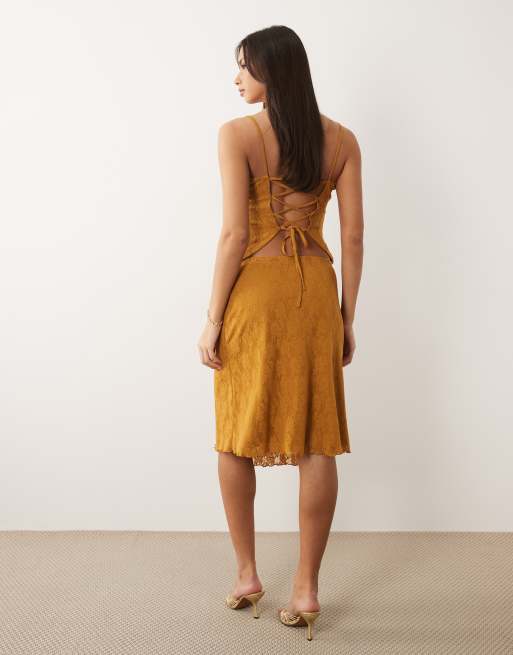 ASOS DESIGN - Kanten midirok top met overslag in bruin, deel van co-ord set, 3 van 5