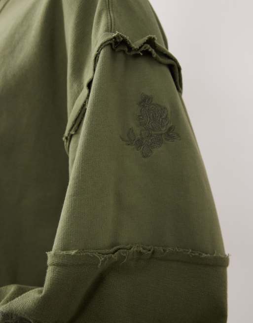 ASOS DESIGN – Kapuzenjacke in verwaschenem Khaki mit gesticktem Blumendetail, 3 von 4