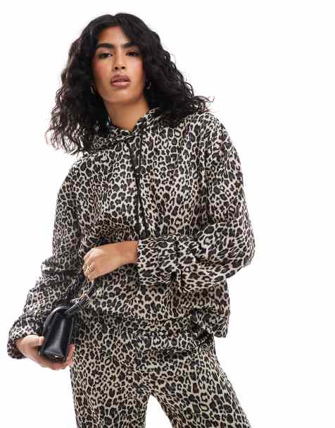 ASOS DESIGN – Kapuzenpullover aus Sweatshirt-Stoff mit Leopardenmuster, Kombiteil - view 1
