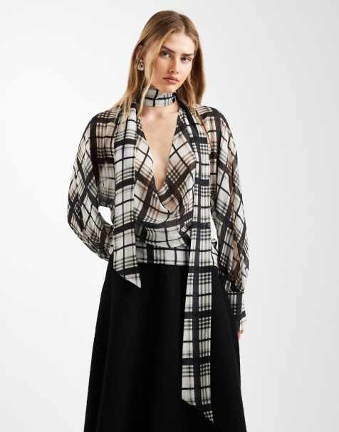 ASOS DESIGN – Karierte Chiffon-Bluse mit Wasserfallausschnitt und Schal-Detail - view 1