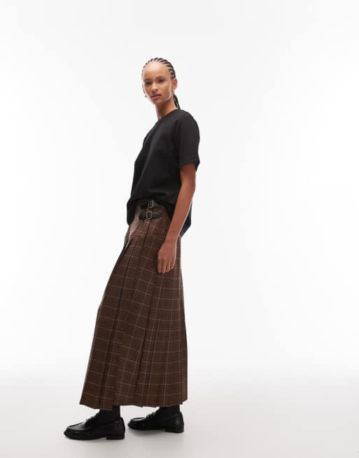 ASOS DESIGN – Karierter Falten-Midirock im Kilt-Stil in Blau mit Schnalle, 5 von 5