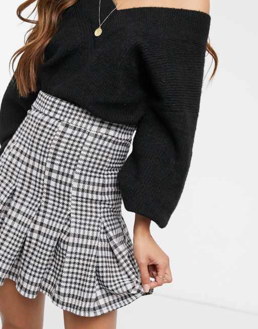 ASOS DESIGN – Karierter, plissierter Minirock