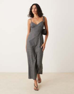 ASOS DESIGN - Kariertes Trägerkleid in Grau-Bunt