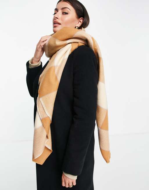 ASOS DESIGN – Karmelowy obszerny szal kwadratowy w dużą kratę, 2 z 4