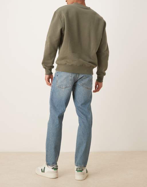 ASOS DESIGN – Karottenjeans in mittelblauer Waschung, 2 von 5