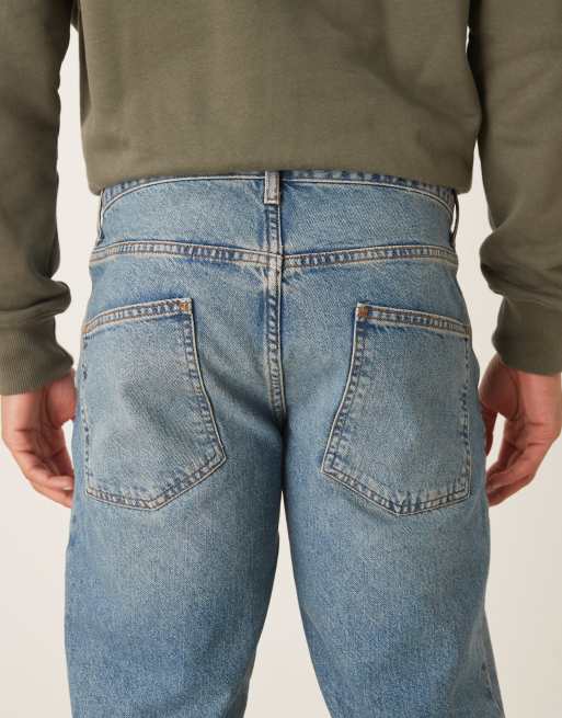 ASOS DESIGN – Karottenjeans in mittelblauer Waschung, 4 von 5