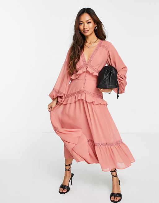ASOS DESIGN – Kaskadowa zapinana na guziki sukienka midi z długimi rękawami i koronkowymi wstawkami w kolorze zgaszonego różu