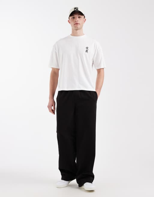 ASOS DESIGN – Kastig geschnittenes Oversize-T-Shirt in Weiß mit Bonsai-Print, 2 von 5