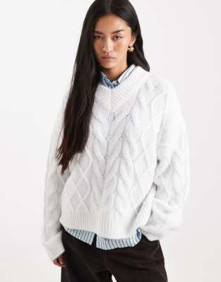 ASOS DESIGN - Kastiger Strickpullover in Cremeweiß mit hohem V-Ausschnitt
