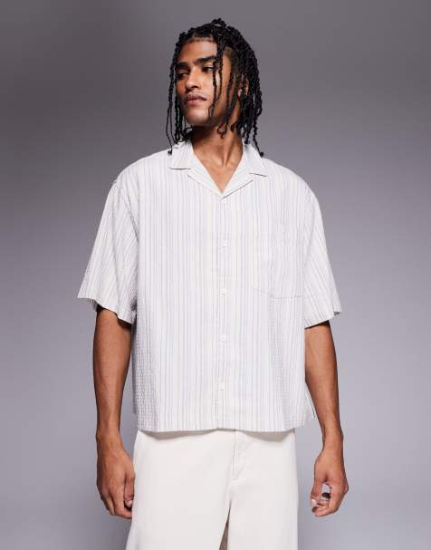 ASOS DESIGN – Kastiges breites Oversize-Hemd aus Seersucker in Blau gestreift - view 1