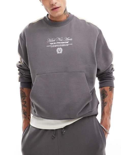 ASOS DESIGN – Kastiges Cropped-Sweatshirt in Anthrazit mit Textprint und Zierstreifen, Kombiteil - view 1