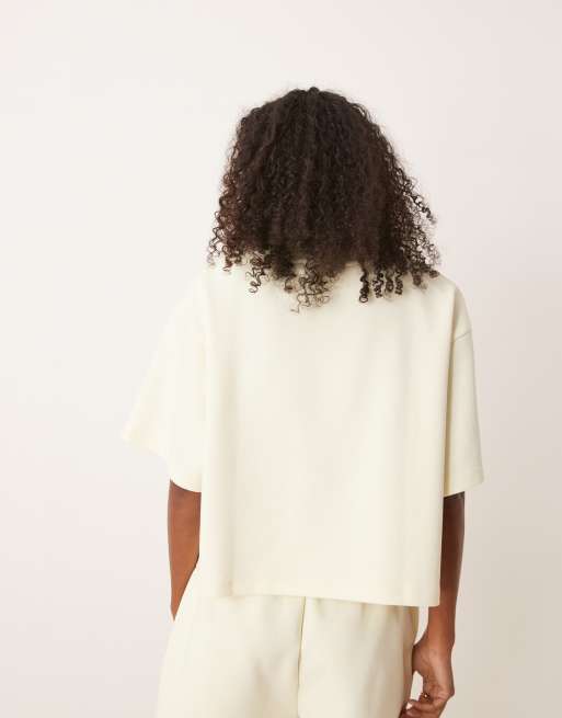ASOS DESIGN – Kastiges Cropped T-Shirt aus Interlock-Stoff in Zironengelb, Kombiteil, 2 von 4