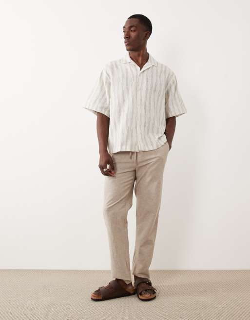 ASOS DESIGN – Kastiges Hemd in Beige mit abstraktem Streifenmuster, 2 von 5