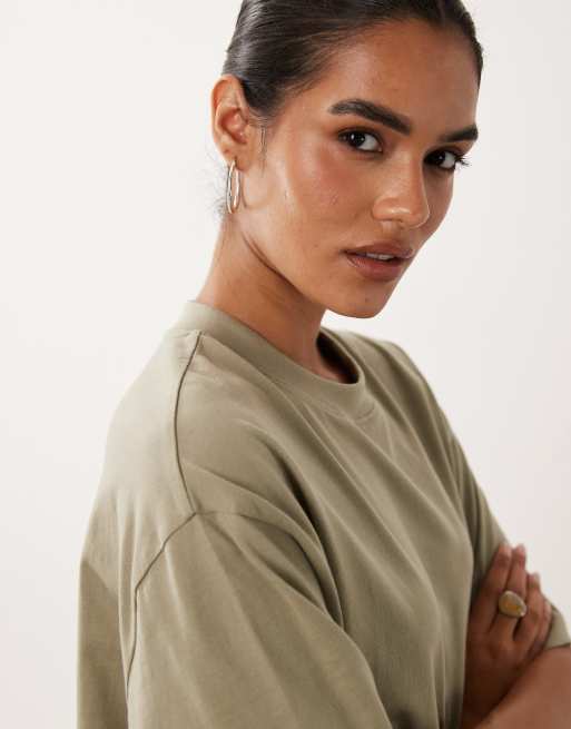 ASOS DESIGN kastiges, kurzes T-Shirt in Khaki, 3 von 4