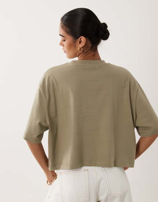 ASOS DESIGN kastiges, kurzes T-Shirt in Khaki, 4 von 4