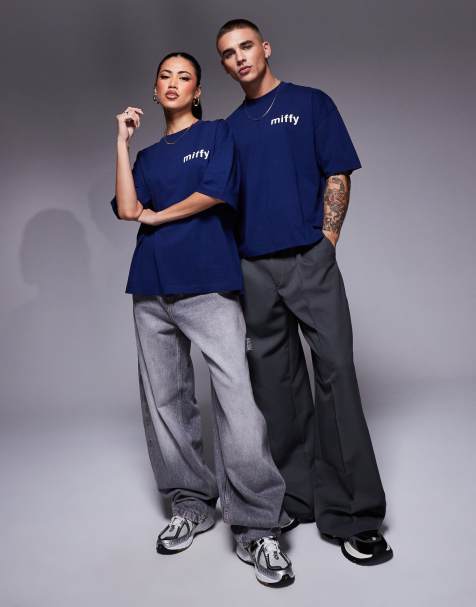 ASOS DESIGN – Kastiges, lizenziertes Unisex-T-Shirt in Marineblau mit Oversize-Schnitt und „Miffy“-Prints - view 1