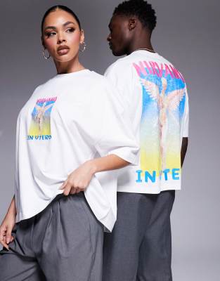 ASOS DESIGN - Kastiges, lizenziertes Unisex-T-Shirt in Weiß mit „Nirvana"-Prints und Oversize-Schnitt