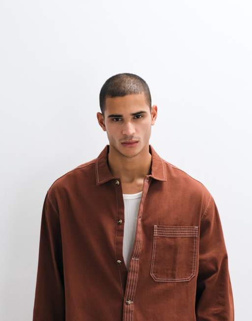 ASOS DESIGN – Kastiges Oversize-Hemd aus Baumwoll-Twill in Rostrot mit Kontrastnaht, 4 von 5
