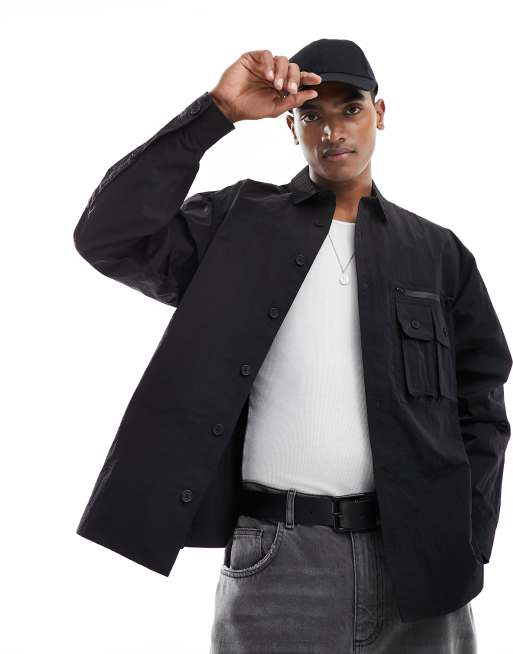 ASOS DESIGN – Kastiges Oversize-Hemd in Schwarz mit Utility-Taschen 