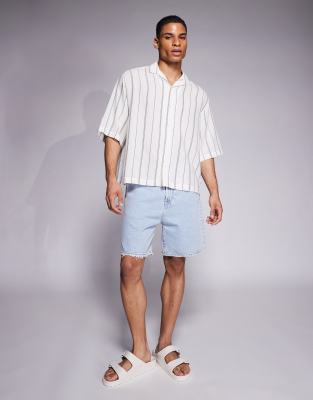ASOS DESIGN – Kastiges Oversize-Hemd mit Streifen in Grün und Weiß, Reverskragen und Struktur - view 1