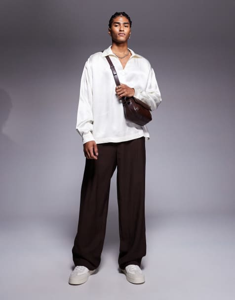 ASOS DESIGN – Kastiges Oversize-Schlupfhemd aus Satin in Cremeweiß - view 1