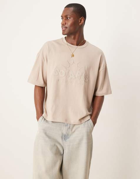 ASOS DESIGN – Kastiges Oversize-T-Shirt aus schwerem Material in Beige mit appliziertem Brustprint, 240 g/m² - view 1