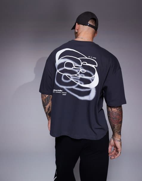 ASOS DESIGN – Kastiges Oversize-T-Shirt in Anthrazit mit Rückenprint - view 1