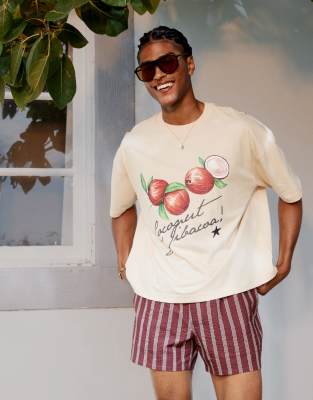 Kastiges Oversize-T-Shirt in Beige mit sommerlicher Grafik-Neutral Neutral L