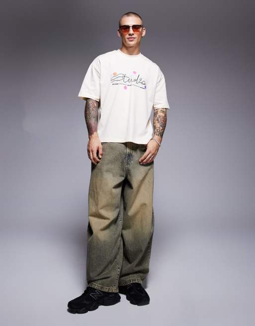 ASOS DESIGN – Kastiges Oversize-T-Shirt in Buttermilchgelb mit plastischer Textgrafik , 4 von 4