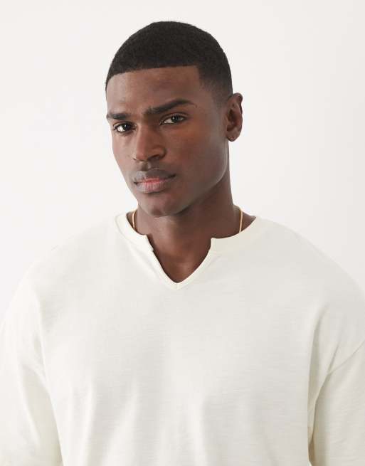 ASOS DESIGN – Kastiges Oversize-T-Shirt in Creme mit eingekerbtem Ausschnitt und unebener Struktur  , 3 von 7