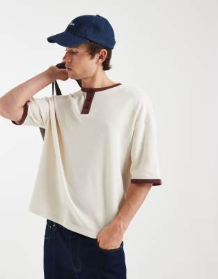 Kastiges Oversize-T-Shirt in Cremeweiß mit Henley-Ausschnitt und Waffelstruktur Weiß XL