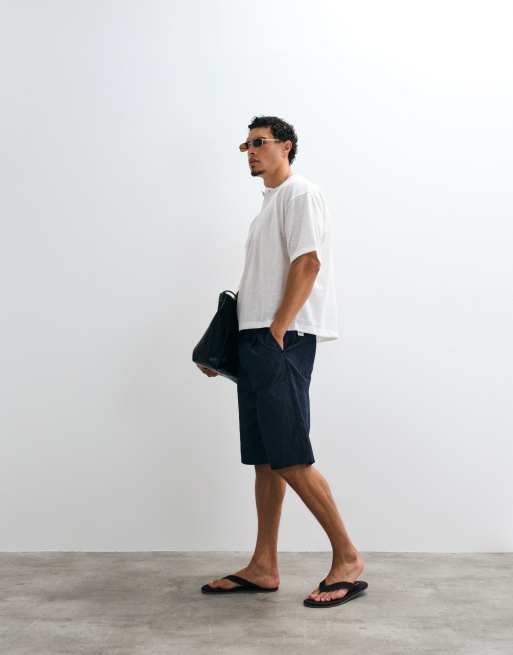 ASOS DESIGN – Kastiges Oversize-T-Shirt in cremeweißer Leinenoptik mit Henley-Ausschnitt, 4 von 7