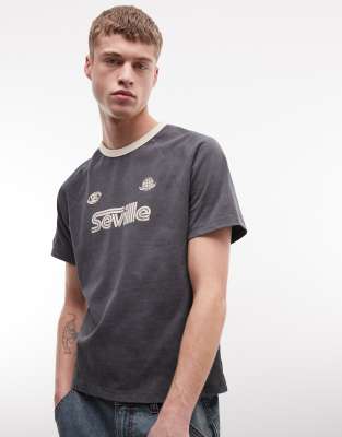 Kastiges Oversize-T-Shirt in grauer Waschung mit Raglanärmeln und „Seville"-Fußballgrafikprint Grau S