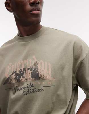 Kastiges Oversize-T-Shirt in Grün mit Yosemite-Grafik Grün L