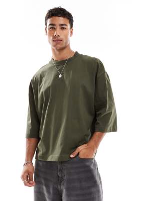 ASOS DESIGN – Kastiges Oversize-T-Shirt in Khaki mit halblangen Ärmeln - view 1