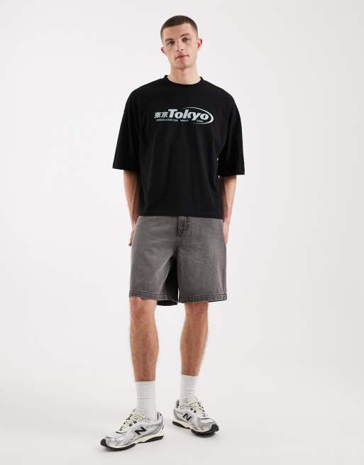 ASOS DESIGN – Kastiges Oversize-T-Shirt in Schwarz mit Tokyo-Print, 2 von 5
