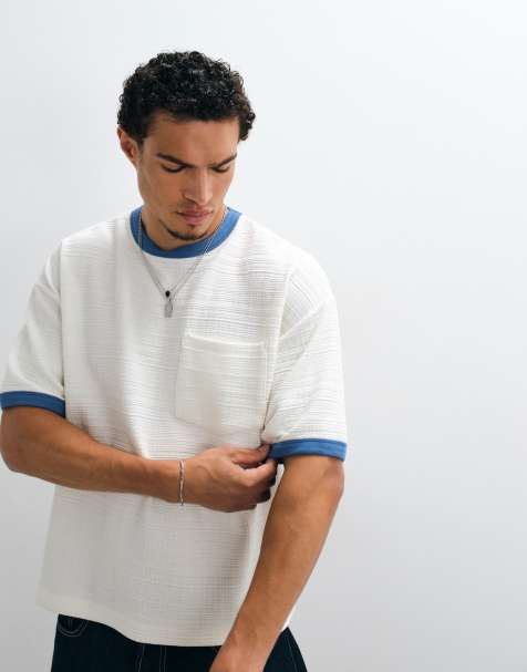 ASOS DESIGN – Kastiges Oversize-T-Shirt in strukturiertem Cremeweiß mit farblich abgesetzten Abschlüssen und Brusttasche - view 1