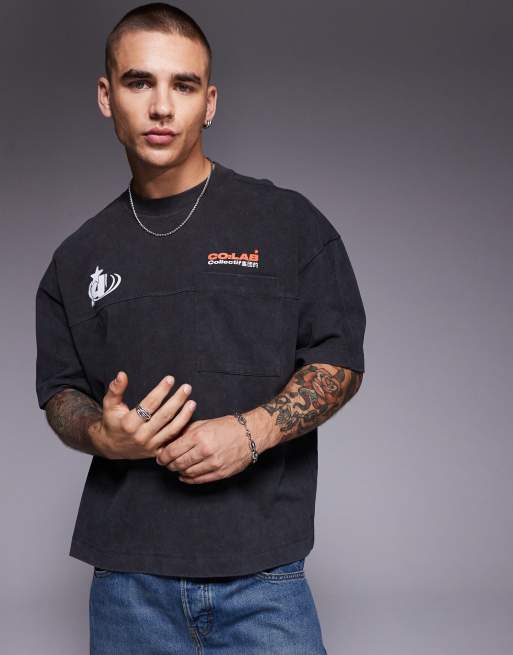 ASOS DESIGN – Kastiges Oversize-T-Shirt in verwaschenem Anthrazit mit Textgrafik und Taschendetail, 220 g/m² schwer