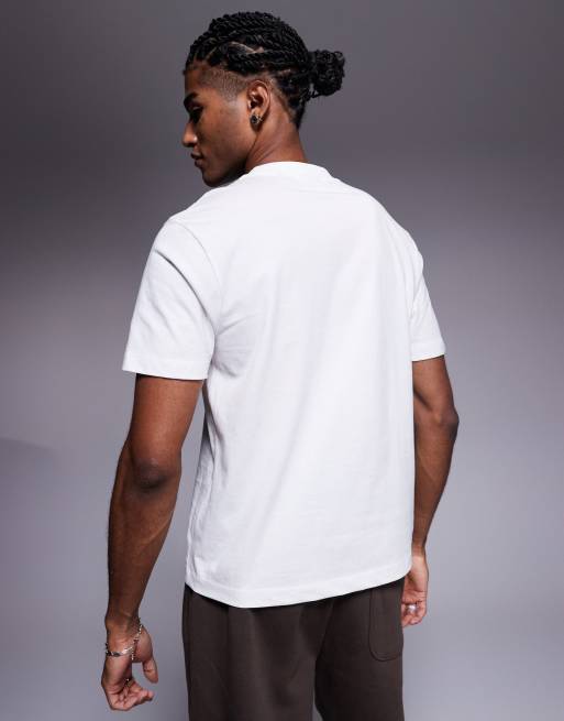 ASOS DESIGN – Kastiges Oversize-T-Shirt in Weiß mit Sport-Grafikprint, 3 von 4