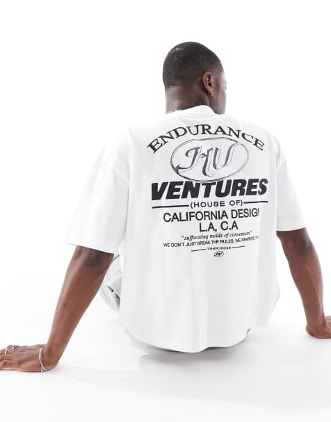 ASOS DESIGN – Kastiges Oversize-T-Shirt in Weiß mit Textprint auf Brusthöhe - view 1