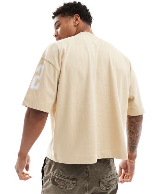 ASOS DESIGN – Kastiges Oversize-T-Shirt mit Nummernprint auf der Vorderseite, 3 von 4