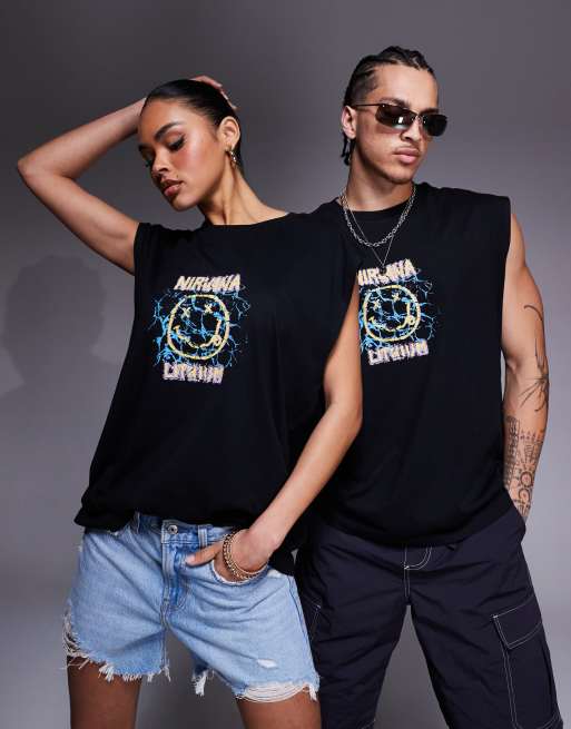 ASOS DESIGN – Kastiges Oversize-Trägertop in Schwarz mit großflächigen Prints mit Unisex-Schnitt, 3 von 4