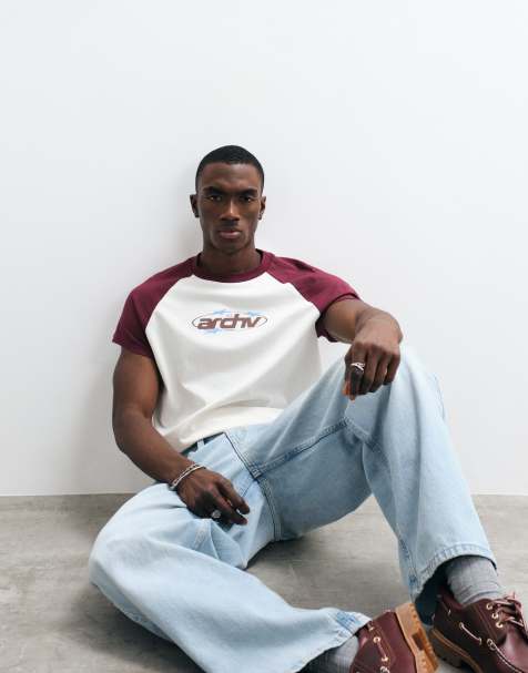 ASOS DESIGN – Kastiges Relaxed-Fit-T-Shirt in Wollweiß mit Textprint - view 1