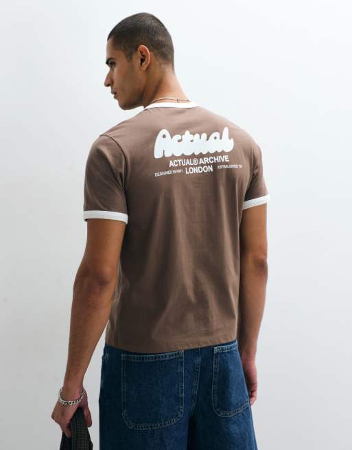 ASOS DESIGN – Kastiges Ringer-T-Shirt in Braun mit regulärer Passform und Bubble-Textprint, 4 von 5